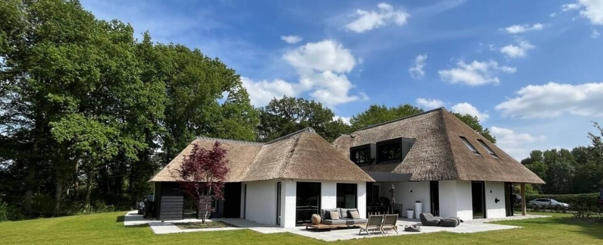 Verschillende dakvormen voor villa’s: wat past bij uw stijl?